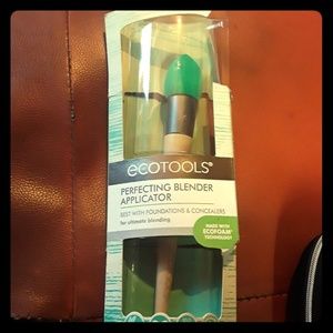 Ecotools perfecting blender Applicator